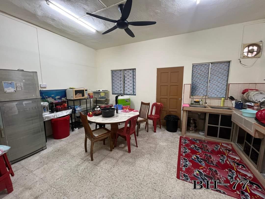 Klang Utama 2sty House Klang - photo 8