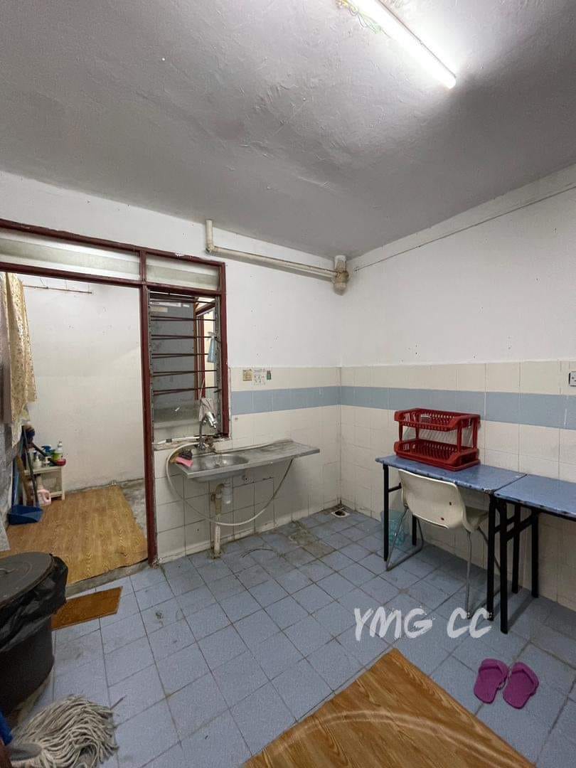 PKNS Sek 7 Flat Shah Alam - photo 6