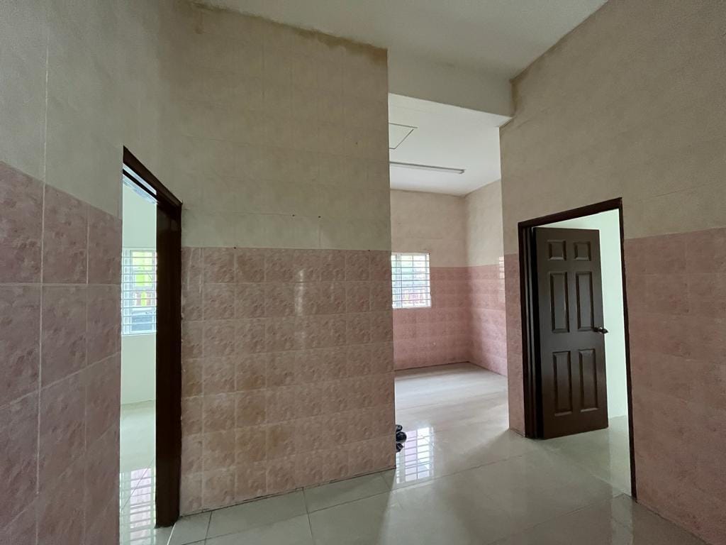 Taman Sejati Near Nsk 2sty Semi D House Klang - photo 2