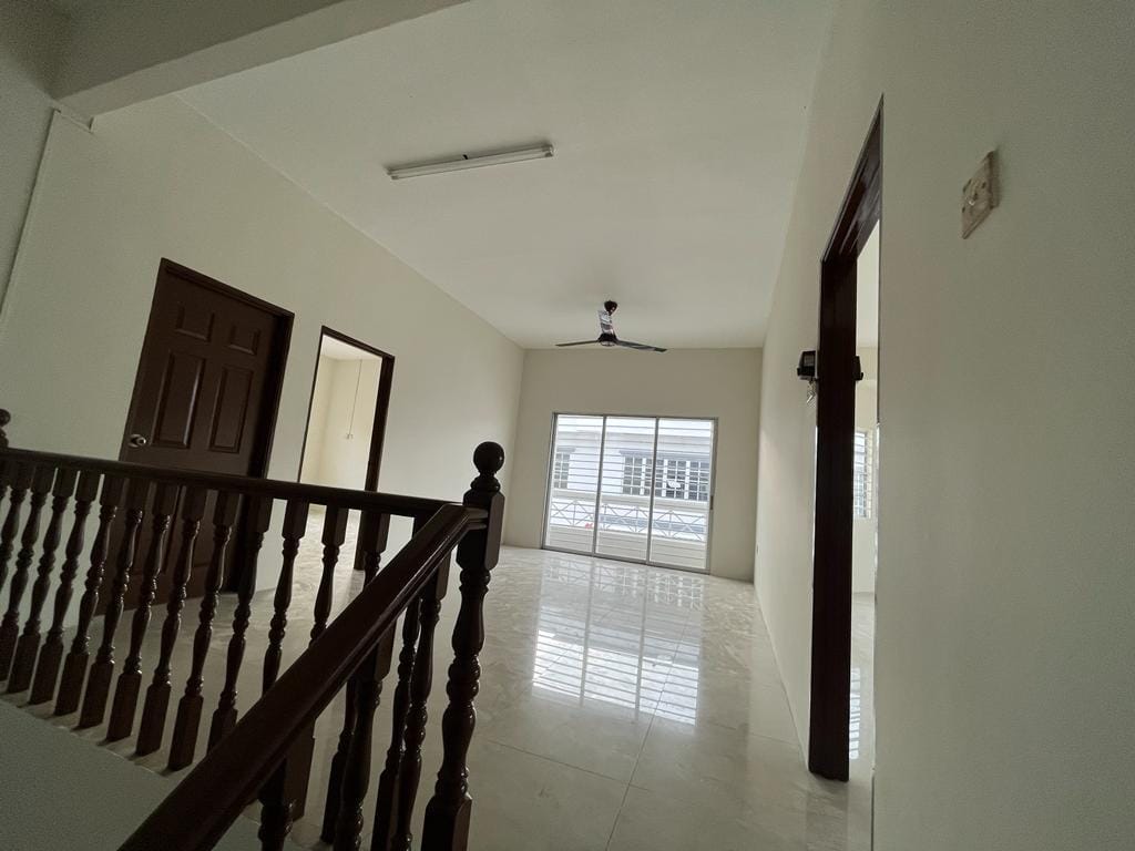 Taman Sejati Near Nsk 2sty Semi D House Klang - photo 3