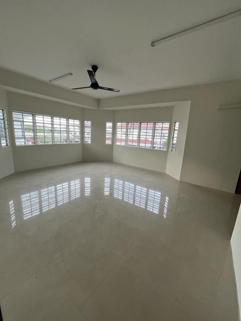 Taman Sejati Near Nsk 2sty Semi D House Klang - photo 7