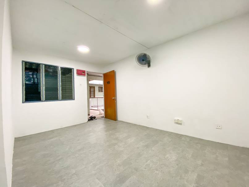 Flat Pandan Jaya Untuk Dijual Berhampiran LRT - photo 2