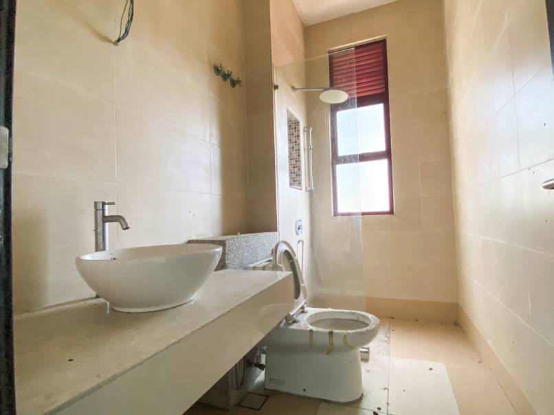 End Lot Facing Open Semi-D Bukit Jelutong for Sale - photo 7