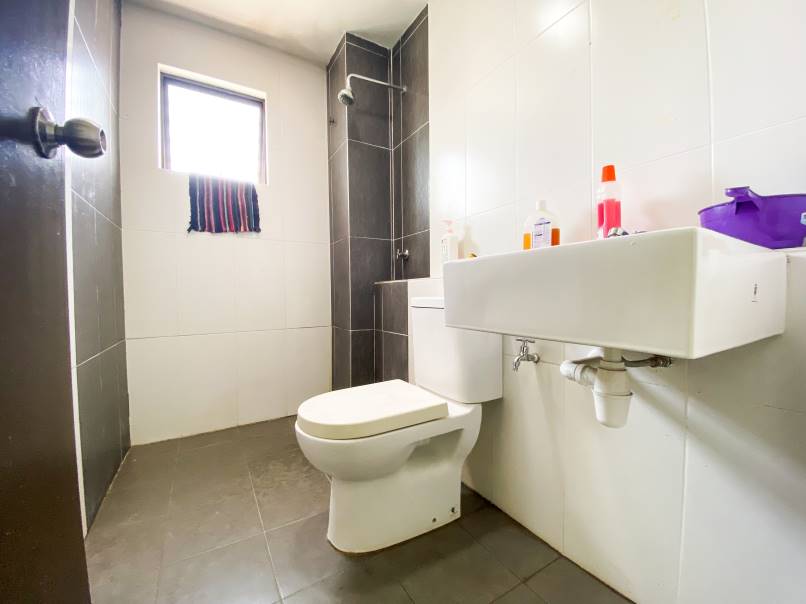 2 Storey Terrace Saujana KLIA Facing Open For Sale - photo 6