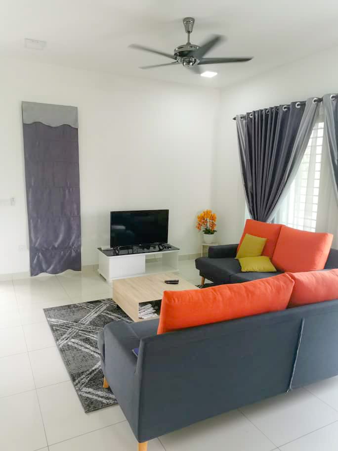 END LOT SUPERLINK TERRACE HOUSE ELMINA VALLEY - photo 13