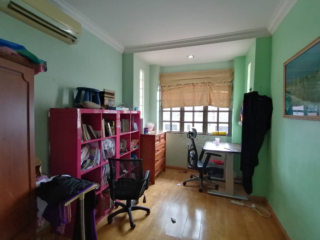 Double Storey Terrace House Taman Setiawangsa - photo 13