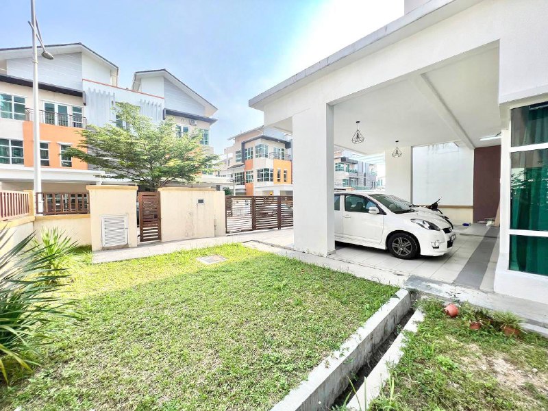 Triple Storey Semi D Avenue 4 Lake Valley - photo 3