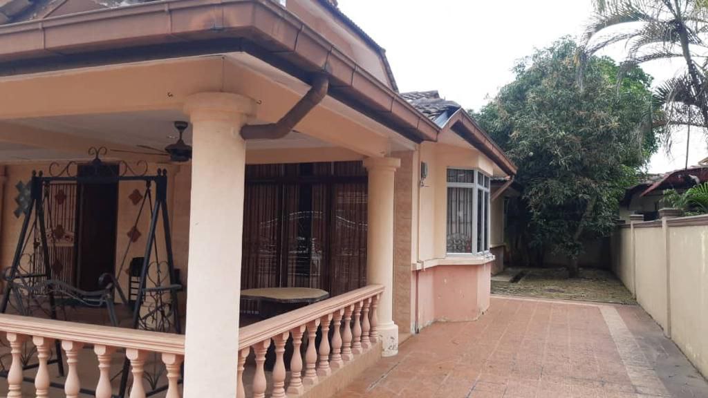 Bungalow Taman Tasik Semenyih - photo 4