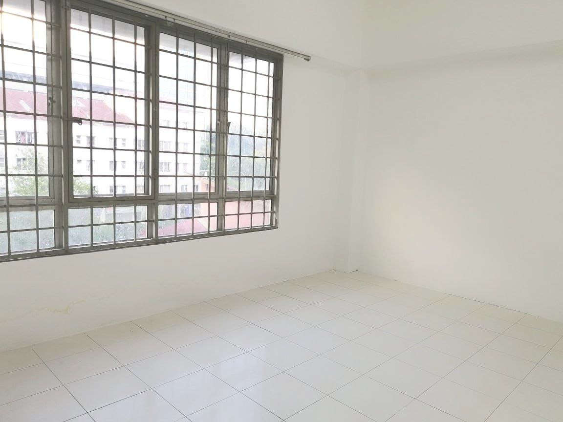 Apartment Dataran Otomobil Seksyen 15 - photo 4