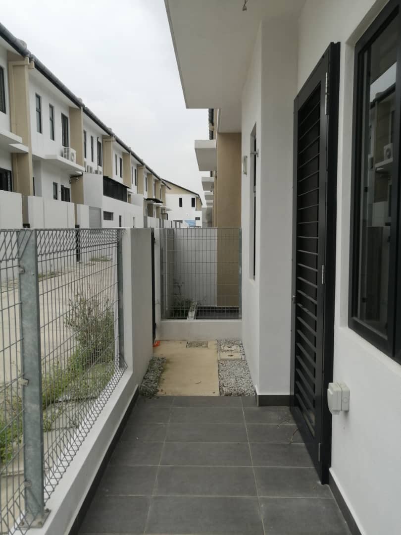CORNER LOT DOUBLE STOREY  SHAH ALAM - photo 5