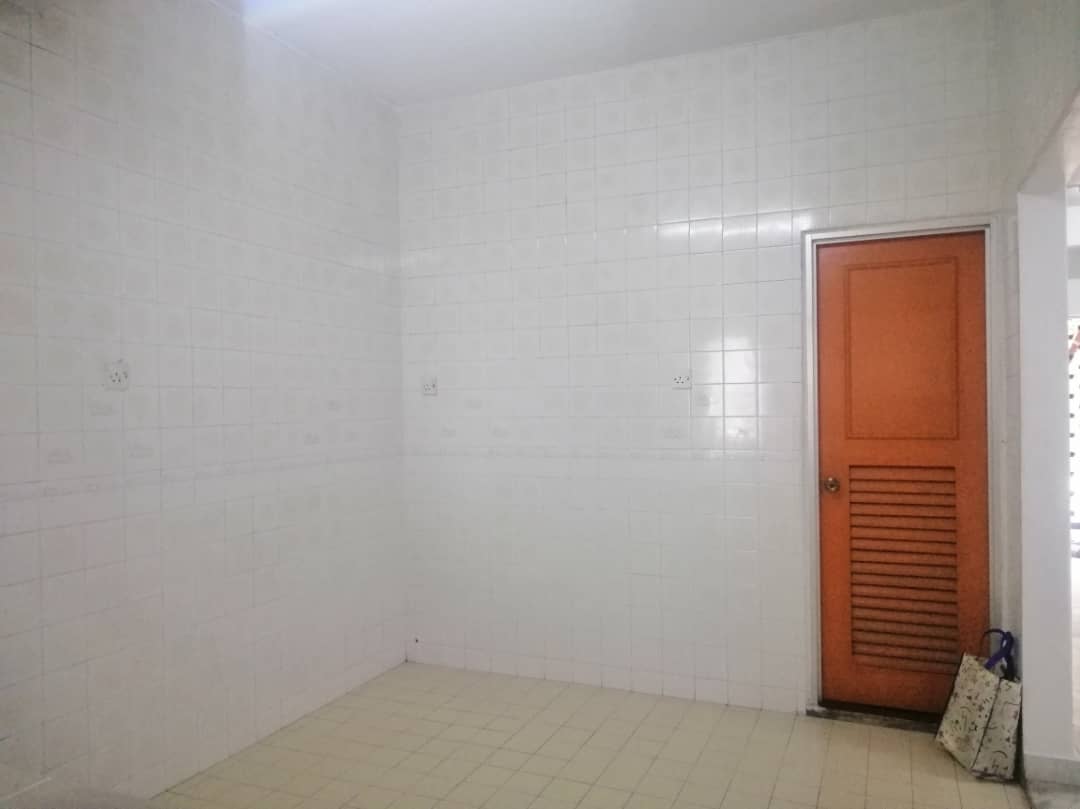 Double Storey Jalan Ampangan, Seksyen 8 Shah Alam - photo 3