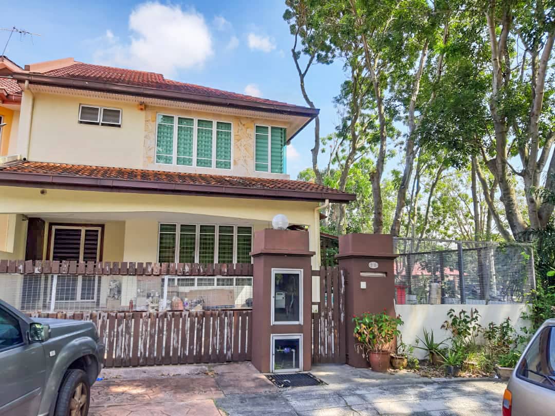 Double Storey Jalan Kristal Seksyen 7, Shah Alam,