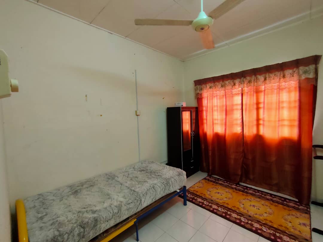 Double Storey Terrace House at Taman Prima Saujana - photo 5