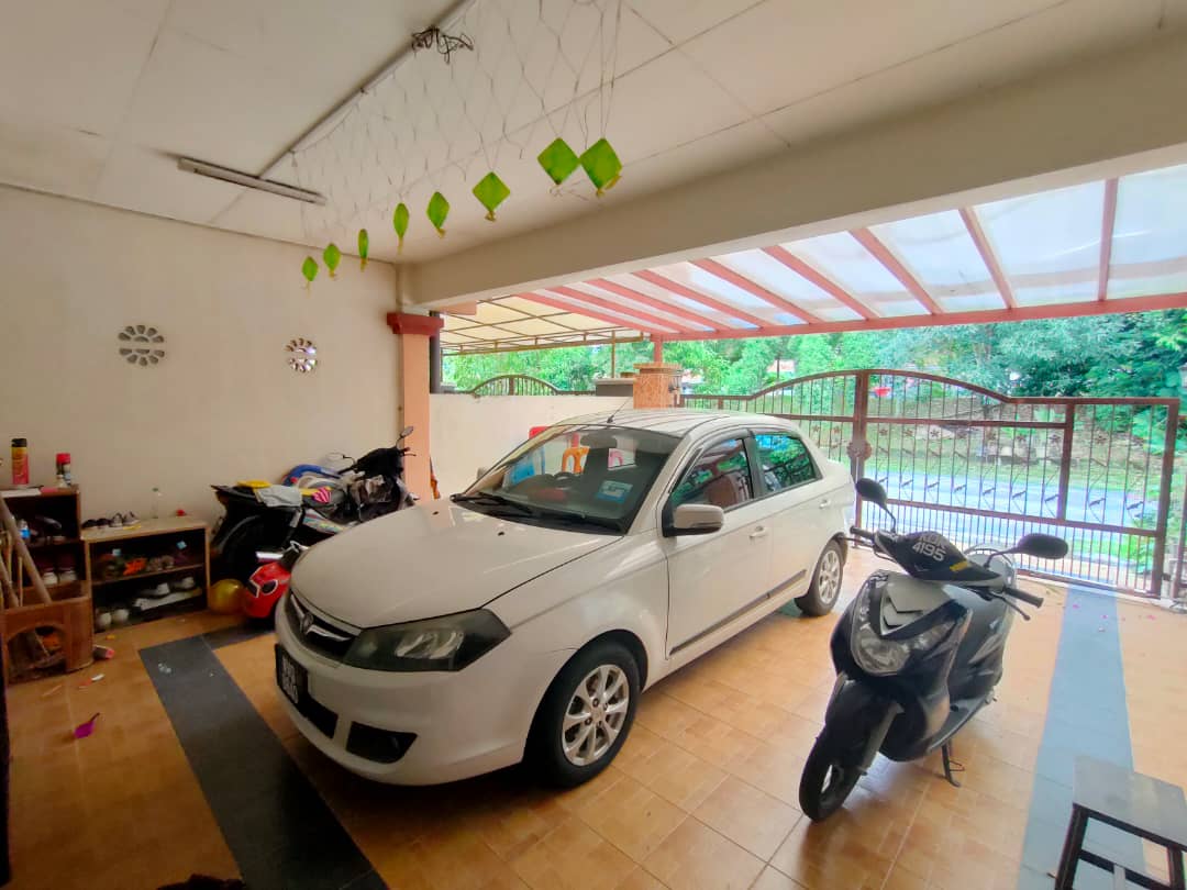 Double Storey Terrace House at Taman Prima Saujana - photo 7