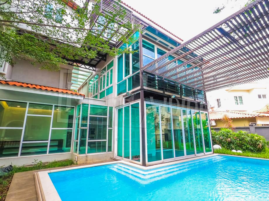 3 Sty Semi D Villa in Putramas Seksyen 7 Shah Alam - photo 4