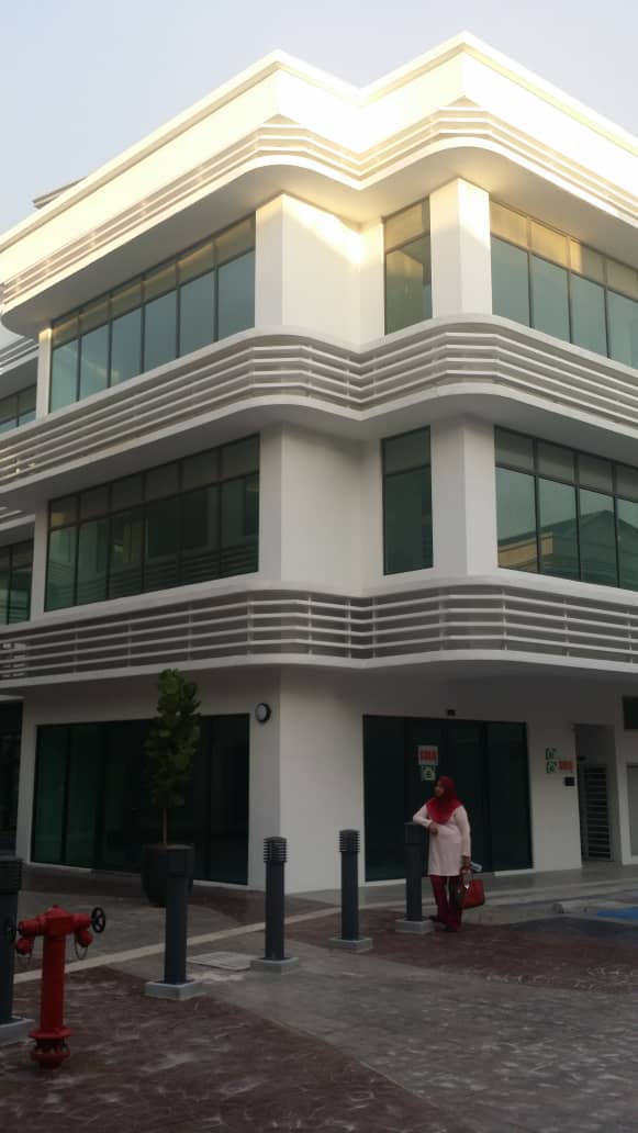 CORNER UNIT OFFICE RADIUS BUSINESS PARK CYBERJAYA - photo 4