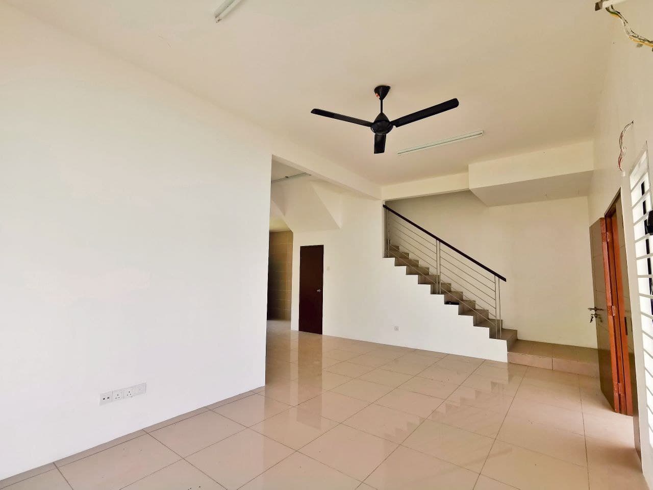 CORNER LOT Semi D Taman Desiran Bayu Puchong - photo 3