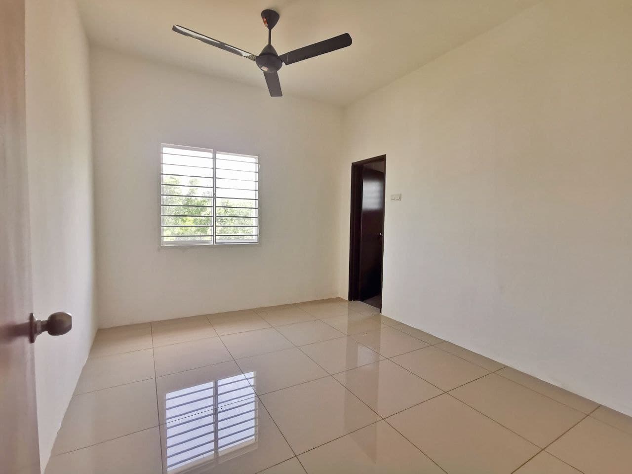 CORNER LOT Semi D Taman Desiran Bayu Puchong - photo 9