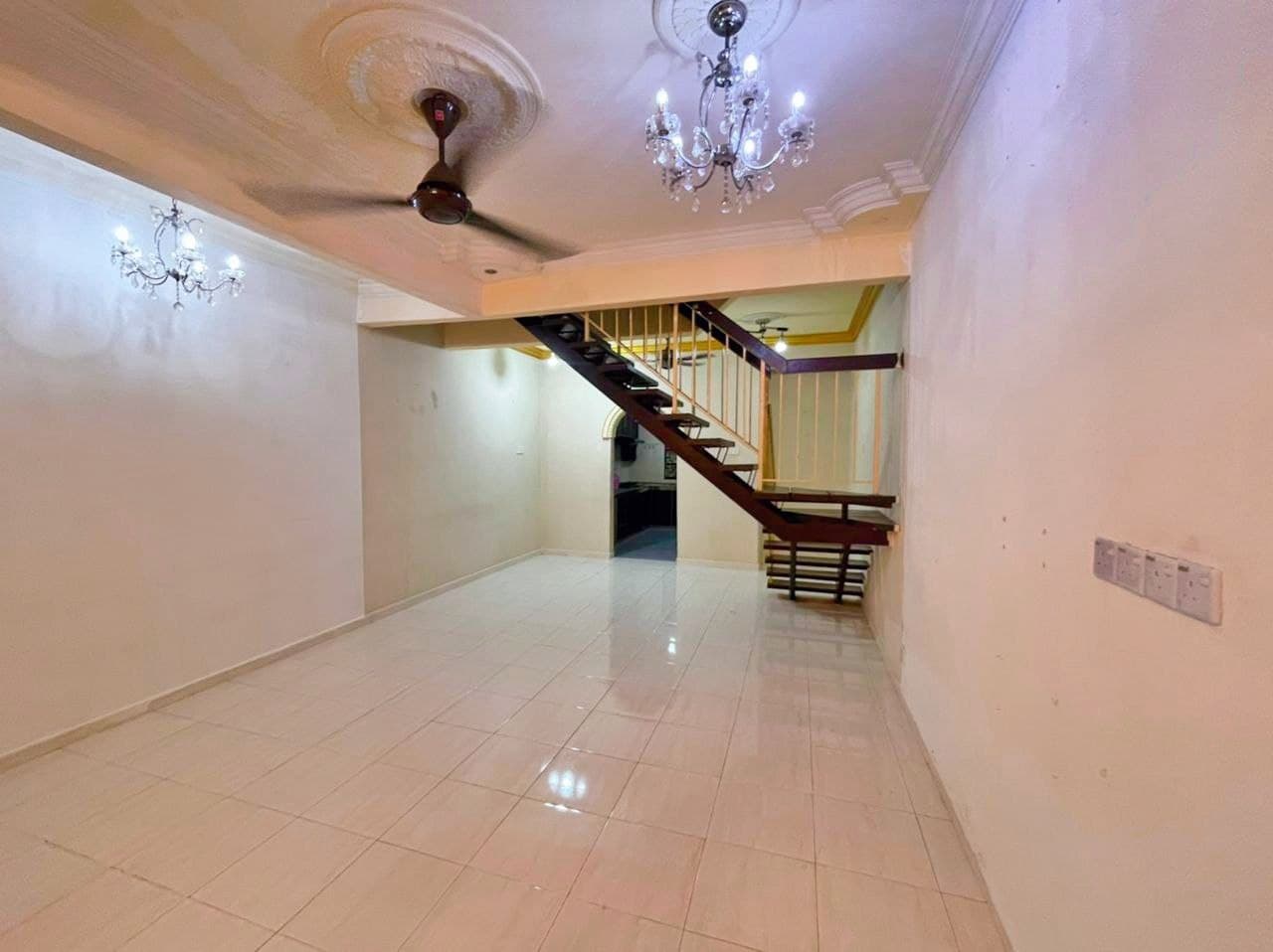 Double Storey Terrace House, Taman Sri Gombak - photo 3
