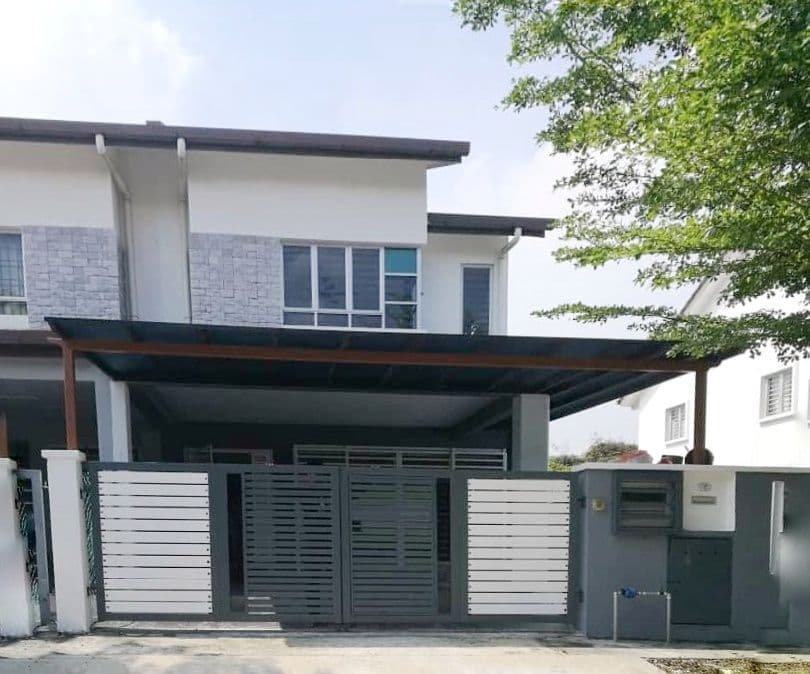Double Storey End Lot Bandar Nusa Rhu