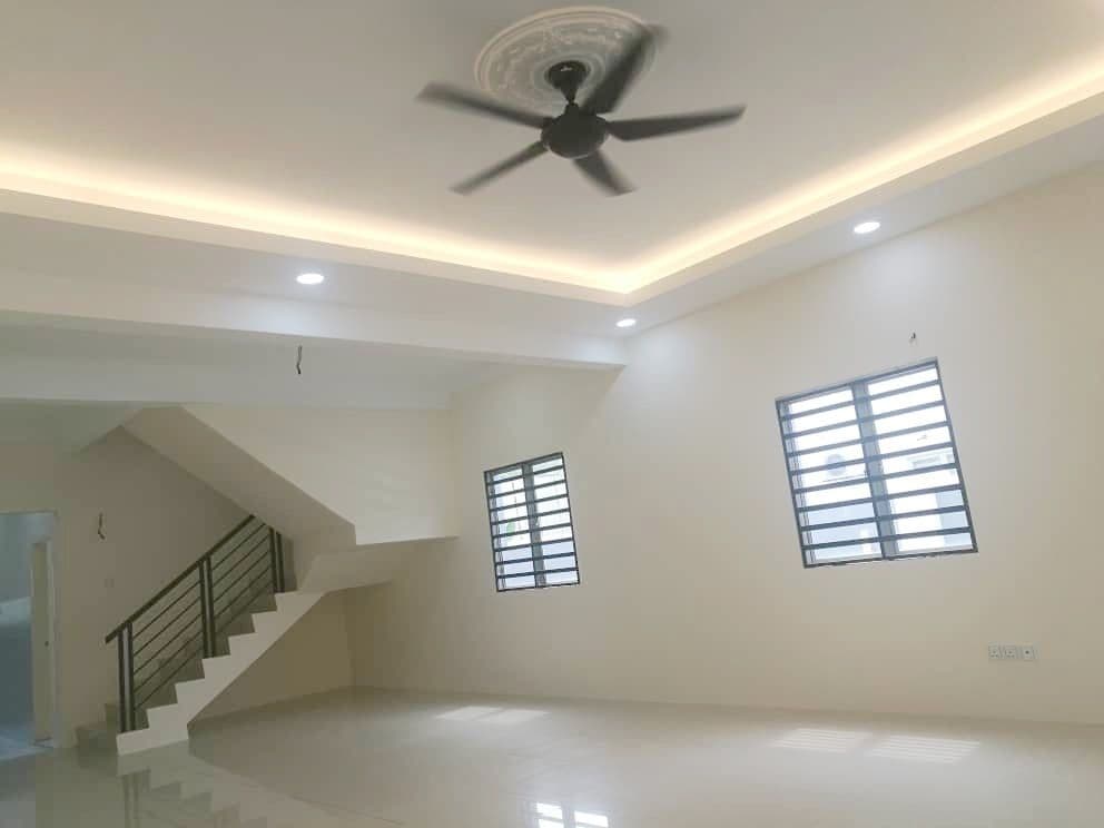 Double Storey End Lot Bandar Nusa Rhu - photo 3