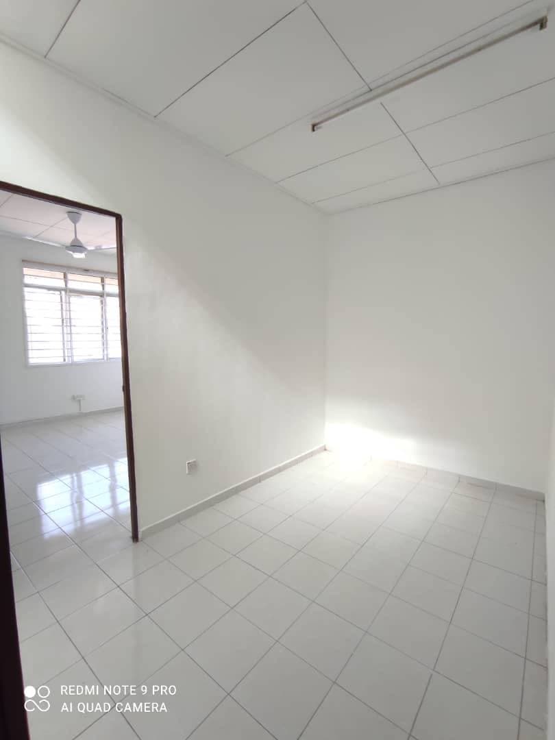 BIG LAND AREA 2 Storey House RENOVATED, SP 2 - photo 5