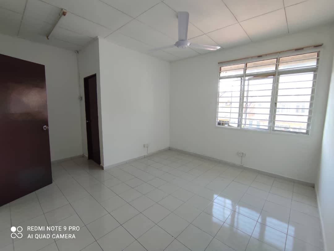 BIG LAND AREA 2 Storey House RENOVATED, SP 2 - photo 6
