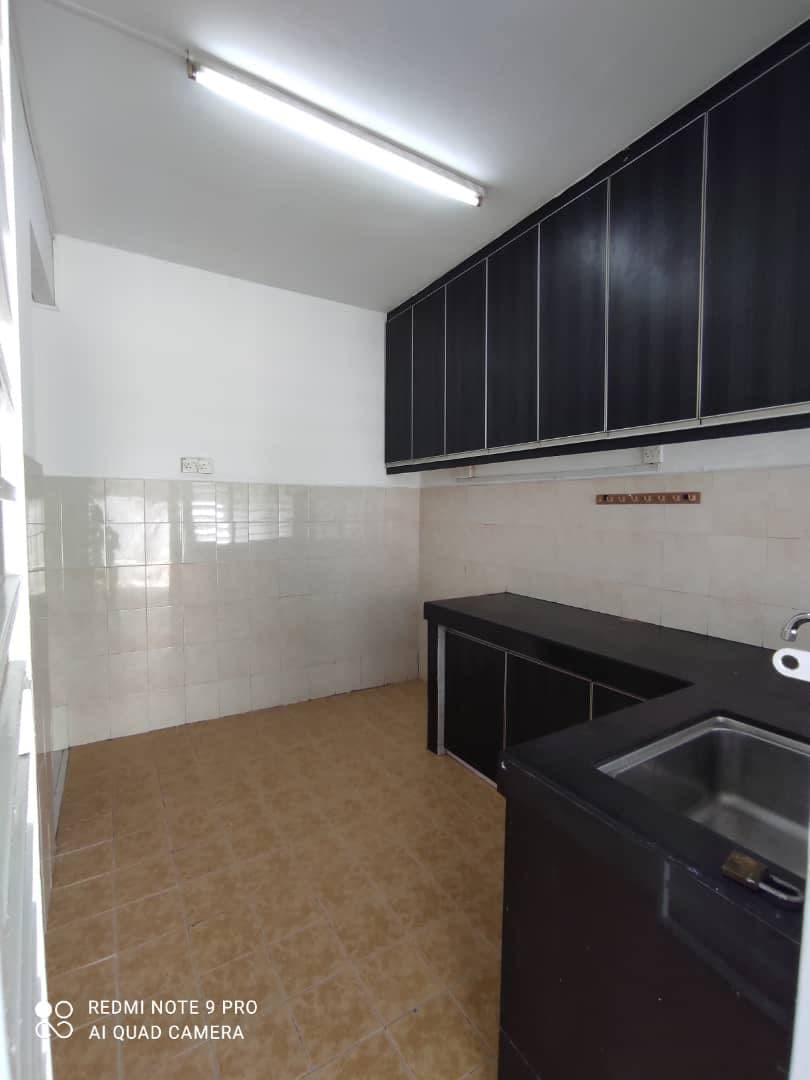 BIG LAND AREA 2 Storey House RENOVATED, SP 2 - photo 9