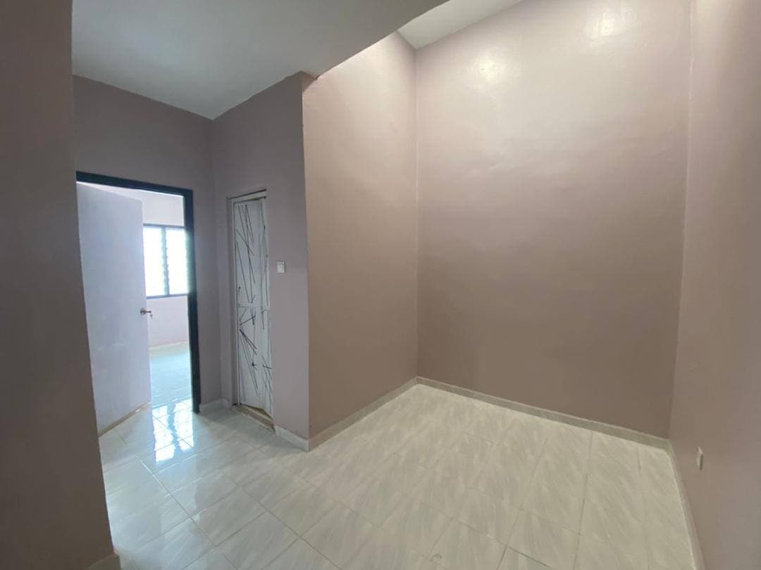 Renovated Double Storey Green Valley Rawang - photo 8