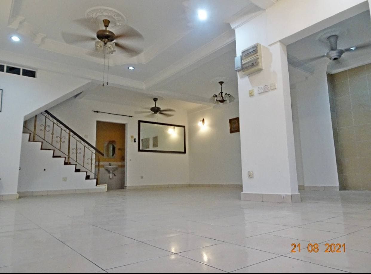 TERMURAH  BERBALOI DOUBLE STOREY SUBANG BESTARI