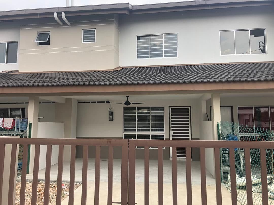 NICE DOUBLE STOREY TAMAN DESIRAN BAYU PUCHONG - photo 4