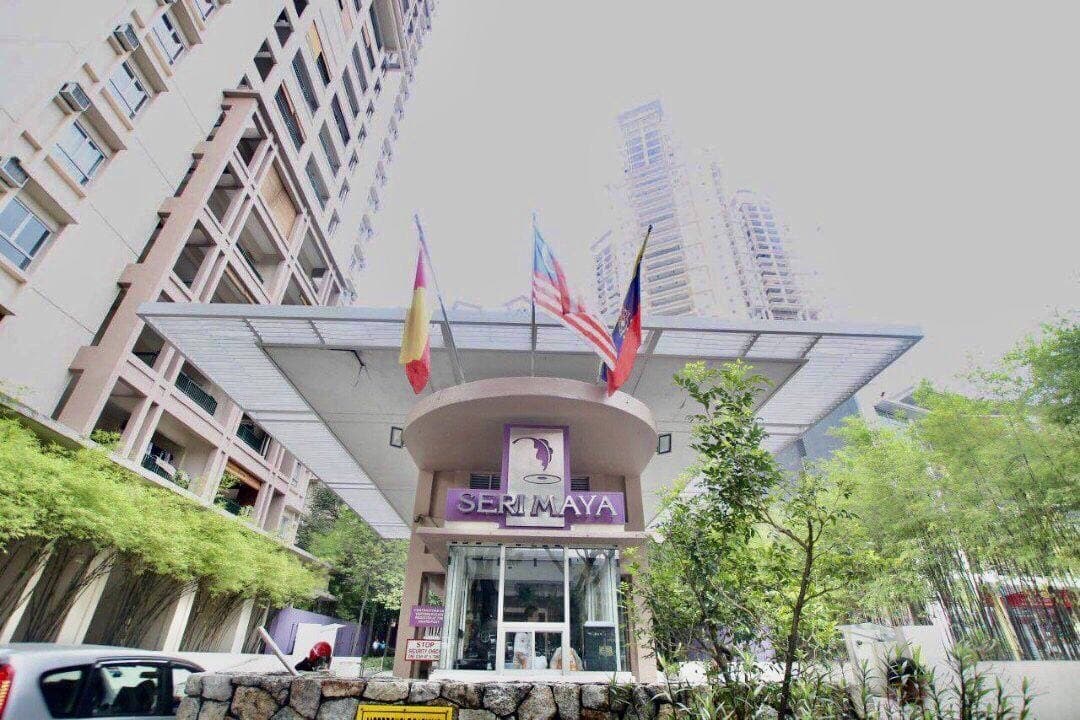 FOR RENT PARTLY FURNISHED SERI MAYA CONDOMINIUM