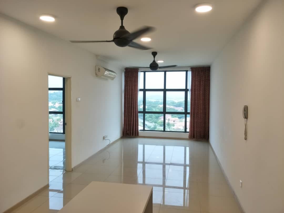 PARTLY FURNISHED Vista Alam Serviced Apartment - photo 2