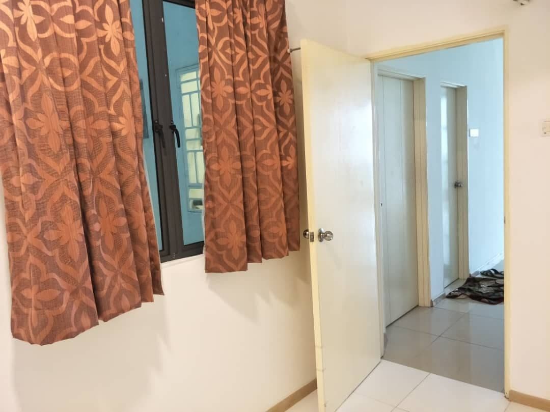 PARTLY FURNISHED Vista Alam Serviced Apartment - photo 6