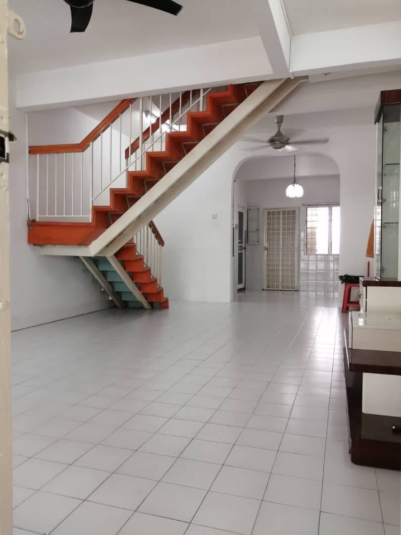 RENOVATED DOUBLE STOREY Taman Sri Gombak