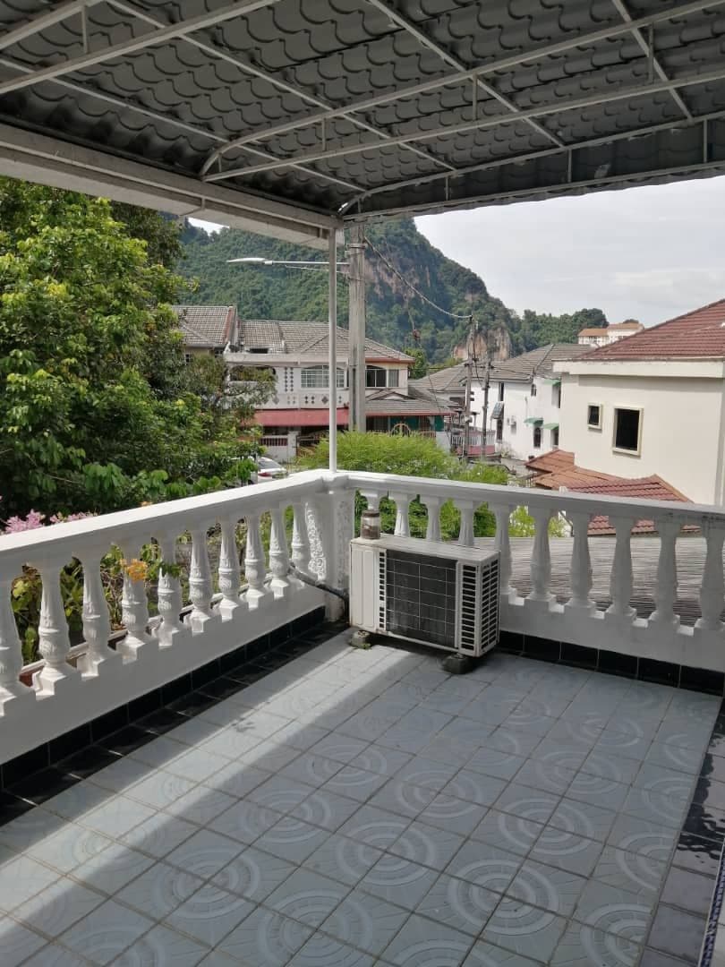 RENOVATED DOUBLE STOREY Taman Sri Gombak - photo 2