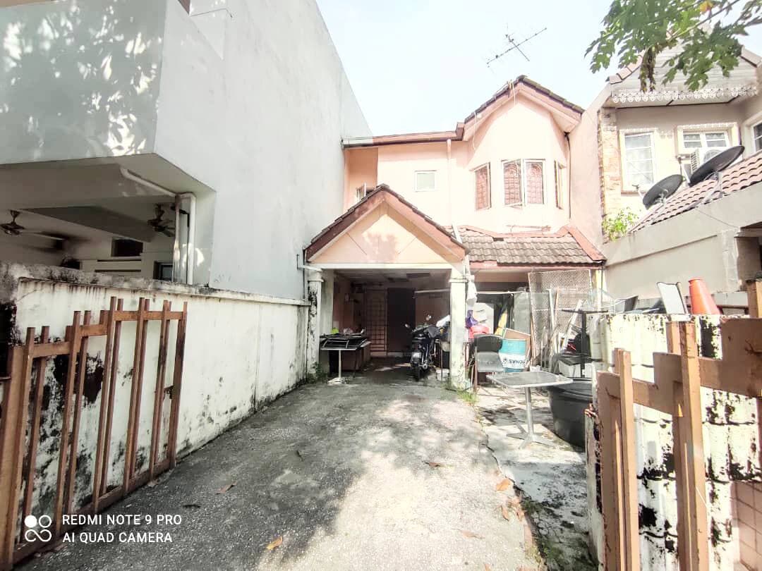 HOT AREA EXTENDED AND RENOVATED Double Storey