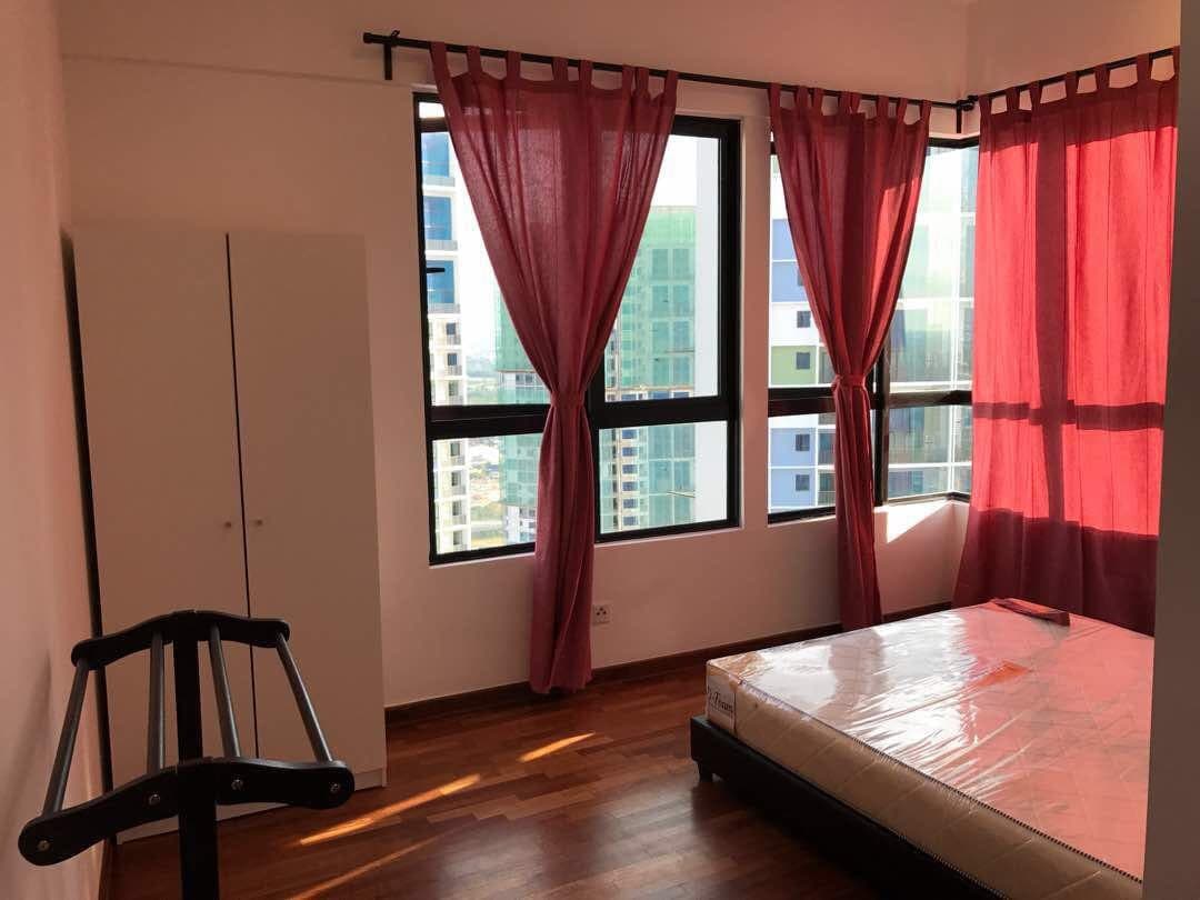 For Rent Corner Unit I-Soho I-City Central Mall - photo 2