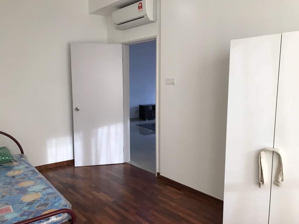 For Rent Corner Unit I-Soho I-City Central Mall - photo 3