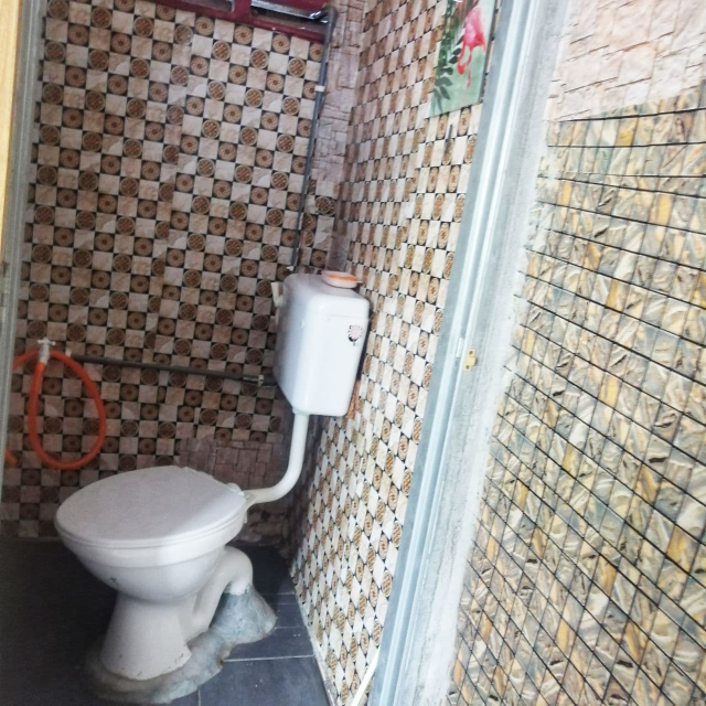 FULLY RENOVATED Single Storey Intermediate Tmn Jug - photo 8