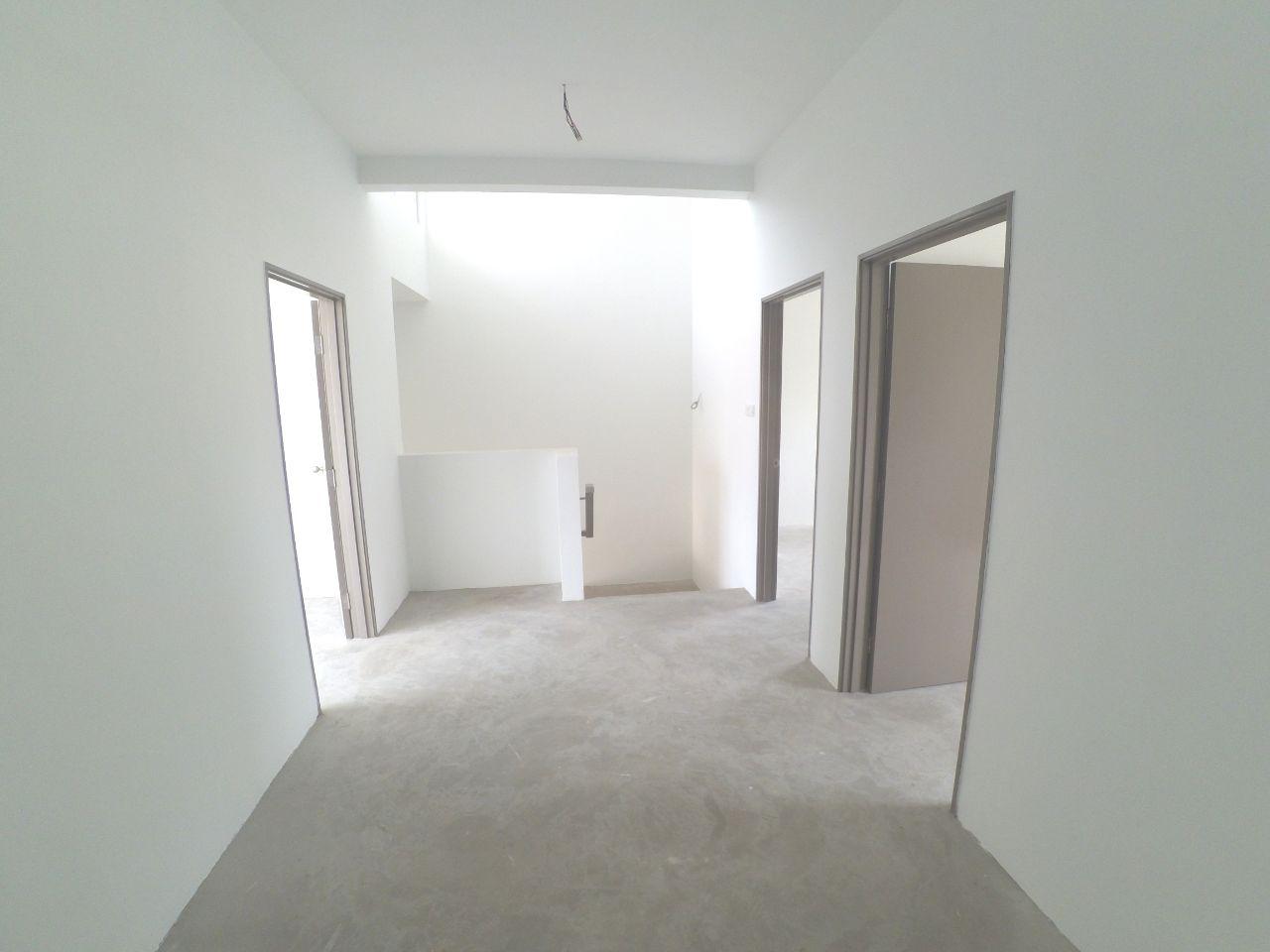 New Completed 2sty Terrace Intermediate BK 7 - photo 4