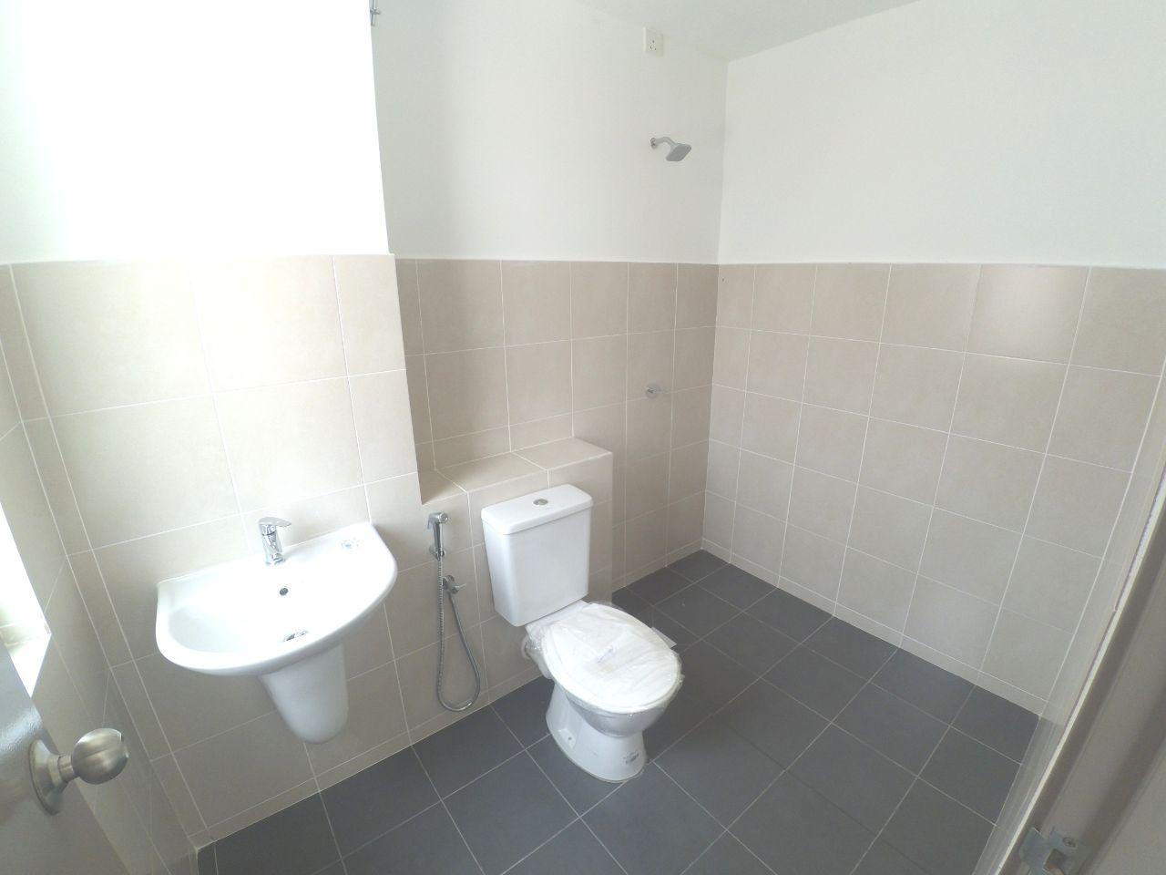 New Completed 2sty Terrace Intermediate BK 7 - photo 5