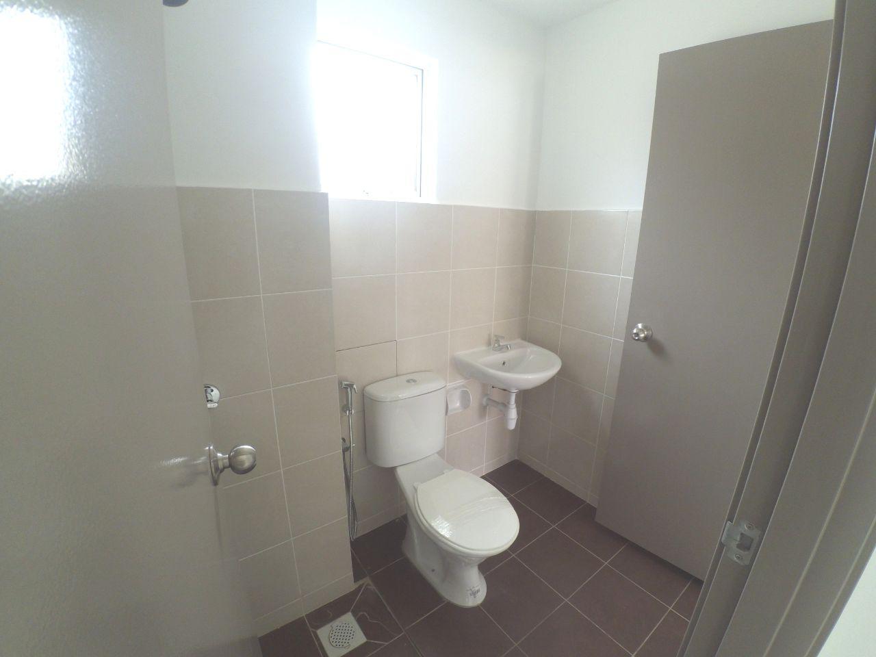 New Completed 2sty Terrace Intermediate BK 7 - photo 8