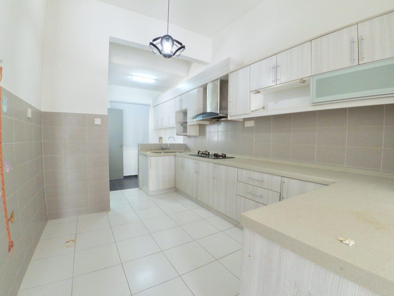 Double Storey Jalan Sumazau, Bandar Bukit Raja - photo 5