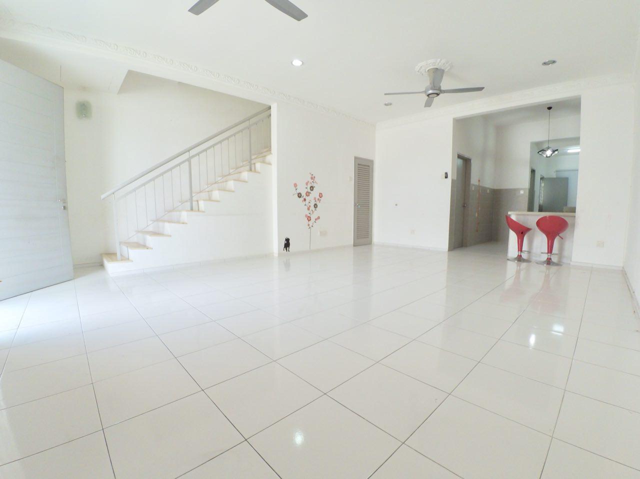 Double Storey Jalan Sumazau, Bandar Bukit Raja - photo 4