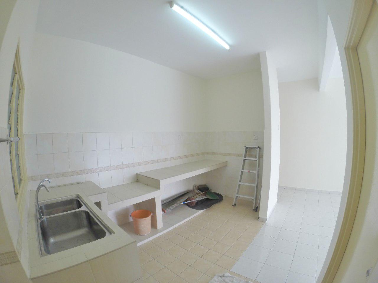 Merak Apartment, Bandar Kinrara - photo 4