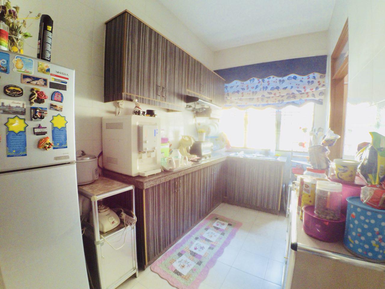 Double Storey Taman Tropika - photo 4