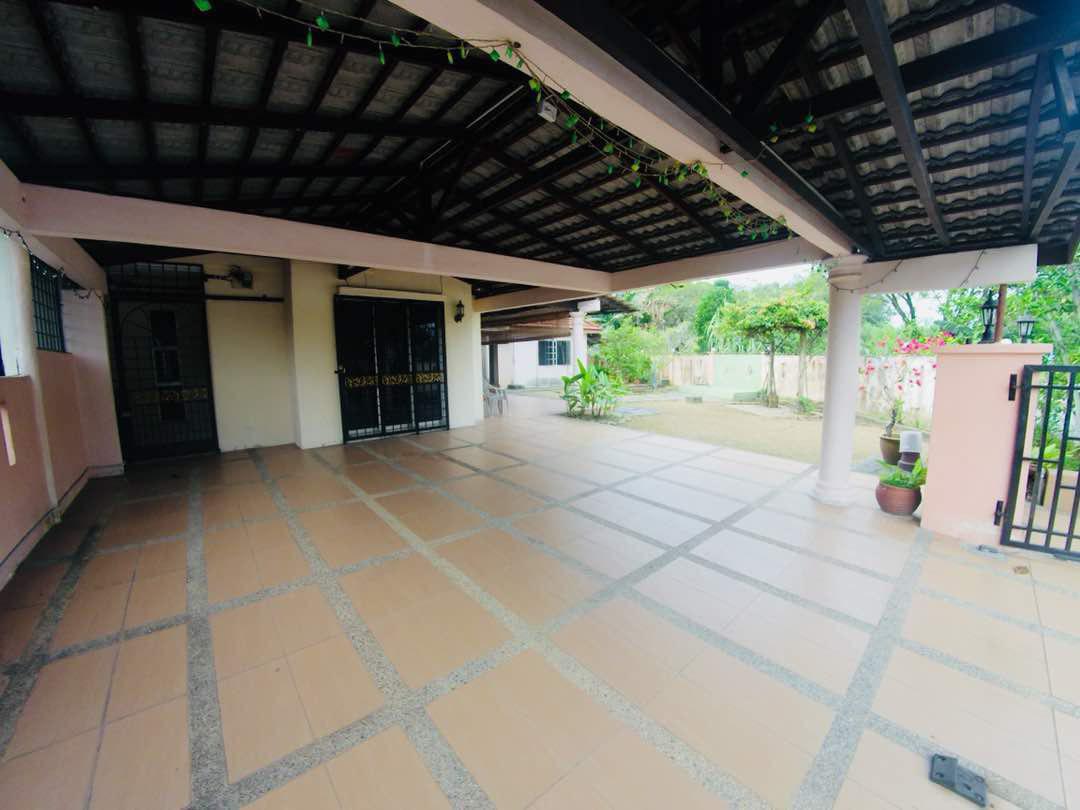 CORNER LOT Double Storey Bandar Tasik Kesuma - photo 1