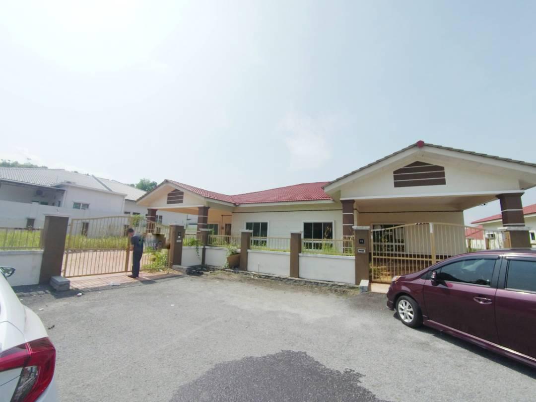 SINGLE STOREY SEMI D TAMAN IMPIANA VILLA NILAI - photo 5