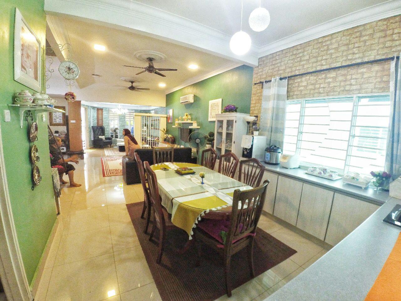 Fully Renovated, Furnished Double Storey Terrace - photo 4